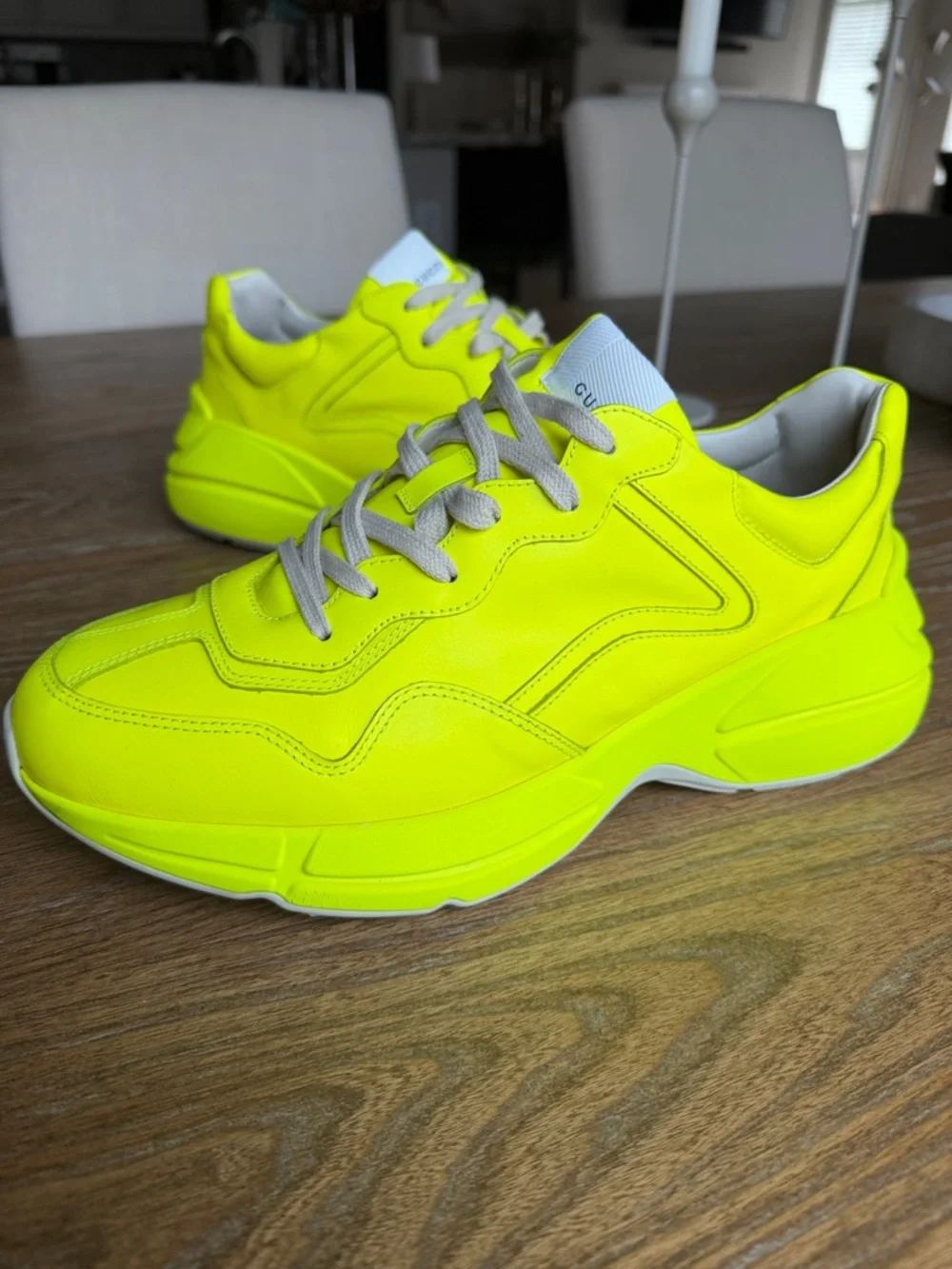 Gucci Rhyton Low Fluorescent Yellow Sneakers - Picture 2 of 8